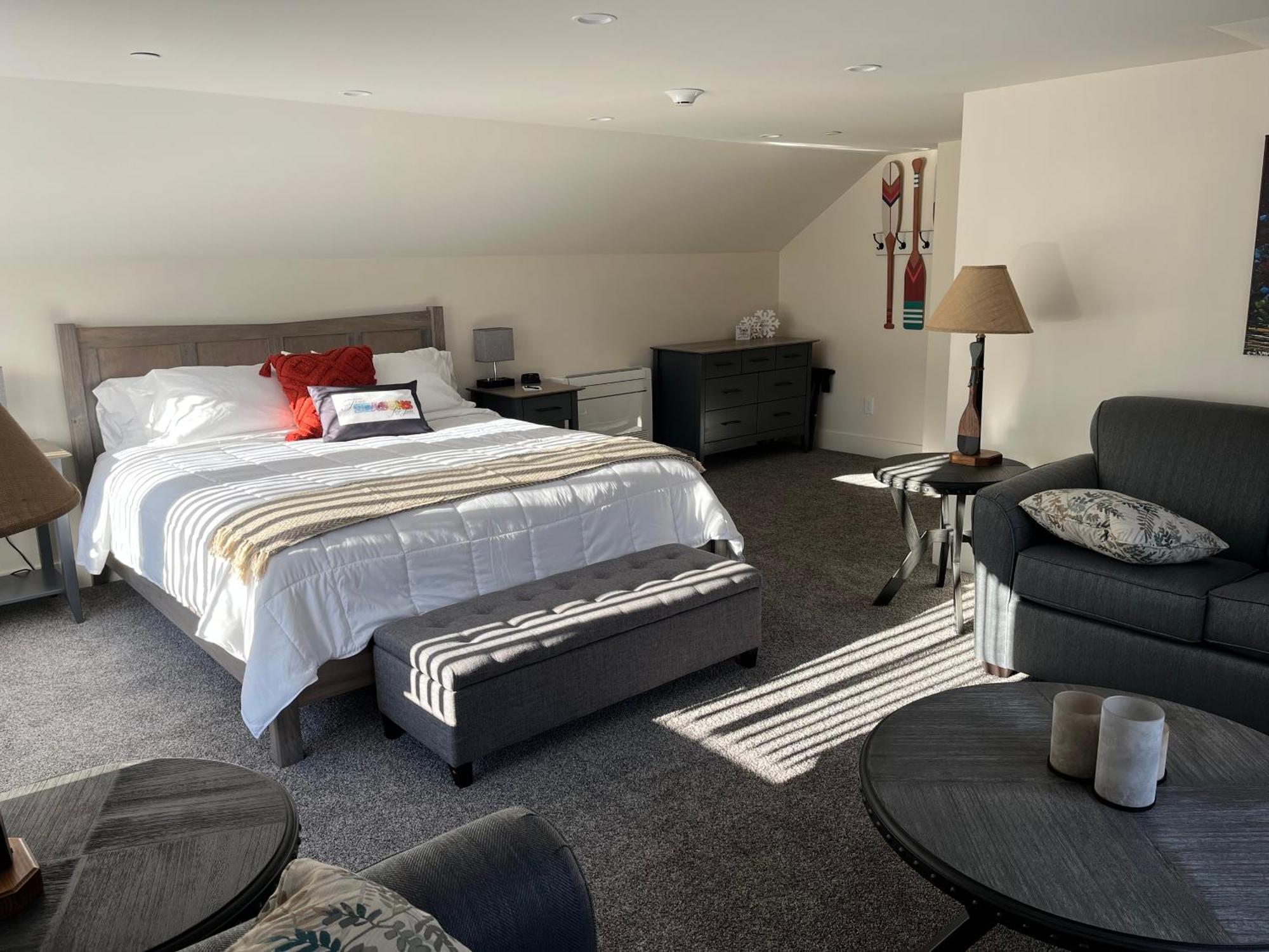 Four Seasons For Fun Bed & Breakfast Lakeville Exteriör bild