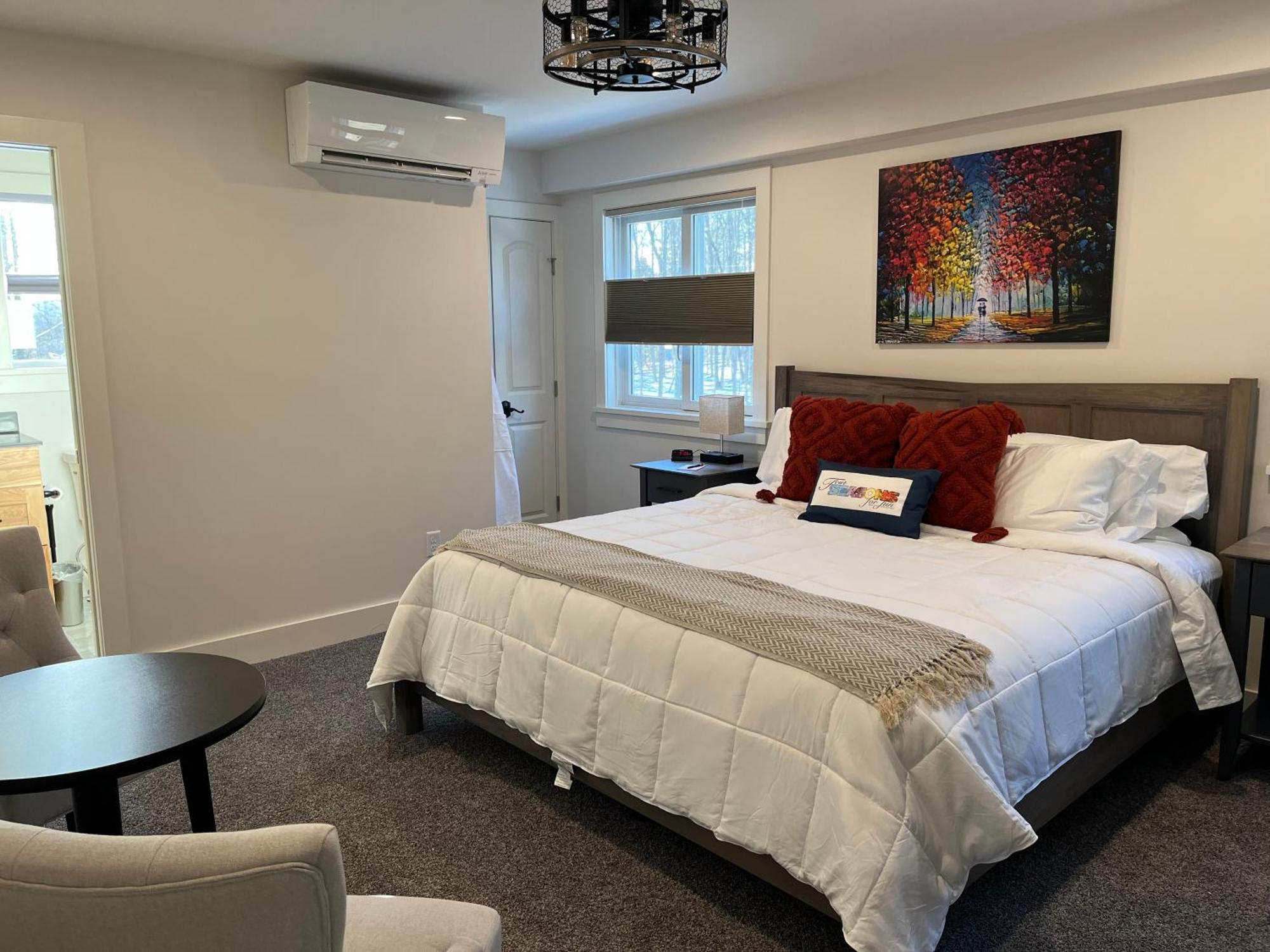 Four Seasons For Fun Bed & Breakfast Lakeville Exteriör bild